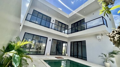 Hunian Elite di Kawasan Canggu, Badung, LB 225m², Harga 6,5 Miliar