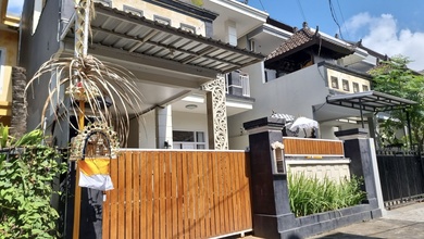 Kesempatan Rumah di Denpasar Timur, Denpasar, LB 130m², Harga 2 Miliar