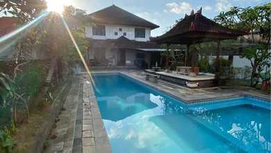 Hunian Elegan di Seminyak, Badung, 5 Kamar Tidur, LT 1000m²