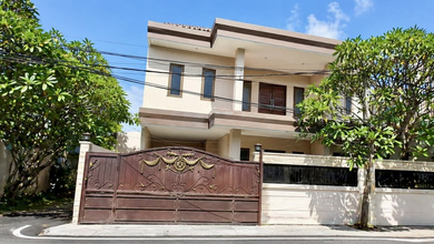Rumah Prestisius di Kawasan Denpasar Timur, Denpasar, LB 400m², Harga 4,2 Miliar