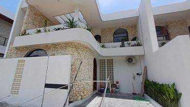 Jual Rumah Mewah Luas 150 m2 Kawasan Canggu, Badung