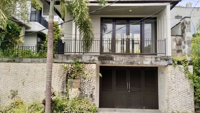 For Sale rumah Mewah di Jimbaran, Badung - LT 237m²