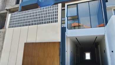 Penawaran Langka, rumah Mewah di Renon, Denpasar, LB 275m²
