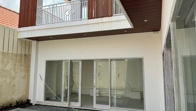 For Sale rumah Mewah di Canggu, Badung - LT 150m²