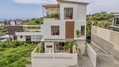 Penawaran Eksklusif, rumah Mewah di Ungasan, Badung, LB 200m²