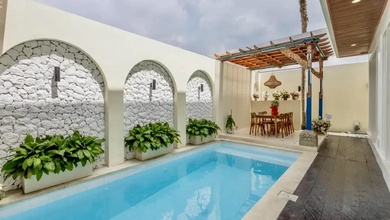 Rumah Elegan di Tanah Lot, Tabanan, 4 Kamar Tidur, LT 200m²