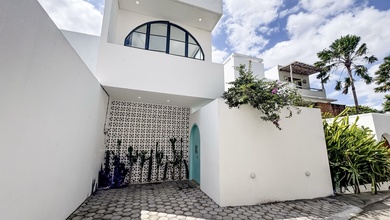 Dijual rumah Eksklusif di Canggu, Badung - LT 156m²