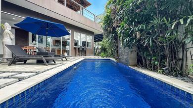 Rumah Elite di Kawasan Seminyak, Badung, LB 244m², Harga 4,9 Miliar