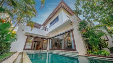 Jual Rumah Mewah LT 200 m2 Area Umalas, Badung