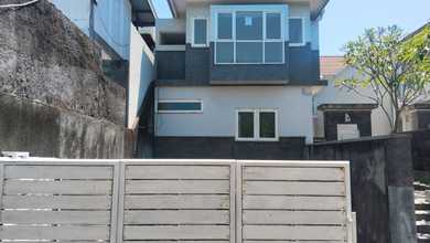 Hunian Elite di Kawasan Denpasar Barat, Denpasar, LB 284m², Harga 4 Miliar