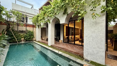 Hunian Elegan di Seminyak, Badung, 4 KT, LT 300m²