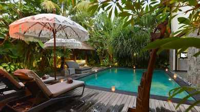 Rumah Elite di Kawasan Canggu, Badung, LB 485m², Harga 12,7 Miliar