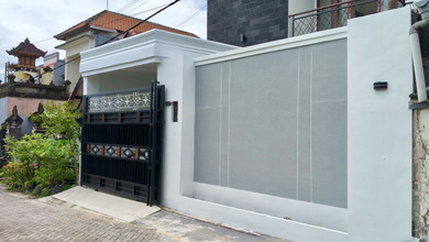 Kesempatan Rumah di Denpasar Barat, Denpasar, LB 135m², Harga 2,5 Miliar