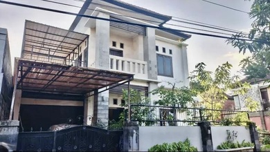 Kesempatan Rumah di Denpasar Barat, Denpasar, LB 350m², Harga 2,5 Miliar
