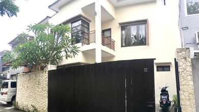 Rumah Modern di Nusa Dua, Badung, LT 170 m2