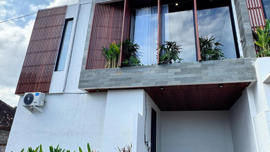 Rumah Prestisius di Kawasan Canggu, Badung, LB 170m², Harga 3 Miliar