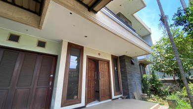 Rumah Elegan di Denpasar Timur, Denpasar, 8 KT, LT 400m²