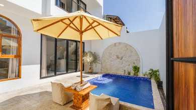 Rumah Modern Luas 80 Jual di Canggu, Badung