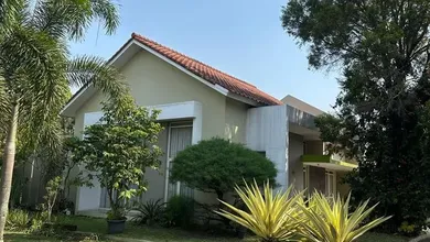 Rumah Elegan di Kota Baru Parahyangan, Bandung, 3 Kamar Tidur, LT 288m²