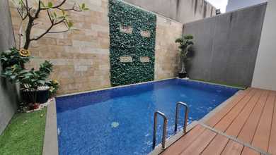 Rumah Prestisius di Kawasan Kota Baru Parahyangan, Bandung, LB 250m², Harga 2,75 Miliar