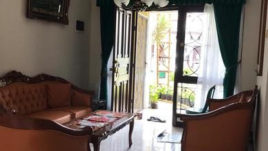 Rumah Elite di Kawasan Kota Baru Parahyangan, Bandung, LB 190m², Harga 3,5 Miliar