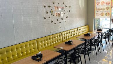 Disewakan Ruko Strategis Siap Pakai di Kota Baru Parahyangan – Lokasi Premium!