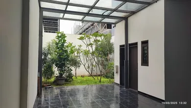 Hunian Mewah di Bandung Kota, Bandung, 4 Kamar Tidur, LT 300m²