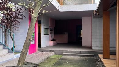 Disewakan Ruang Usaha Luas, Layout Fleksibel, Strategis di Sayap Dago, Bandung Kota