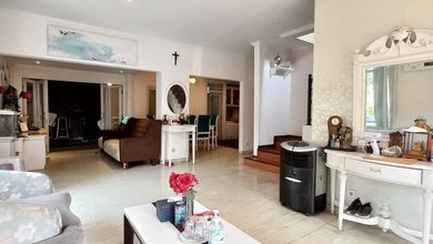 Jual Cepat Rumah Mewah area Kota Baru Parahyangan, Bandung, Luas 245 m2