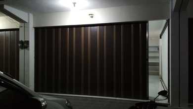 Ruko 2 Lantai di Mainroad Taman Kopo Katapang, Siap Pakai, Carport 2 Mobil