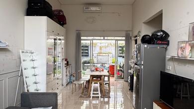 Kesempatan Rumah di Kota Baru Parahyangan, Bandung, LB 65m², Harga 1,8 Miliar