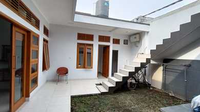 Jual Rumah Siap Huni di Dago, Bandung, LT 216 m2
