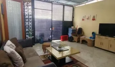 Jual Rumah Cantik LT 200 m2 area Arcamanik, Bandung