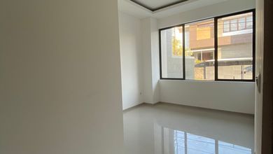 Jual Rumah Bagus LT 139 m2 di Mekar Wangi, Bandung