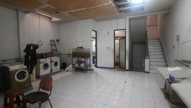 Ruko Gandengan 3 Lantai di Pusat Kota Bandung