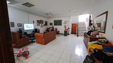 Rumah Dijual di Margahayu, Bandung, LB 225m², Harga Kompetitif!