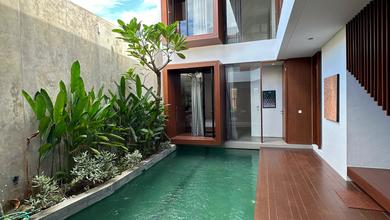 Jual Cepat Rumah Mewah di Canggu, Badung, LT 200 m2