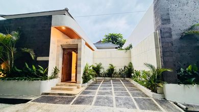 Brand New Villa Minimalis Modern, Fully Furnished Kemenuh - Ubud