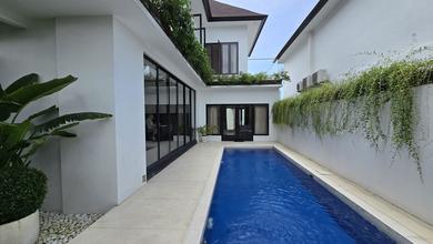 Penawaran Eksklusif, rumah Prestisius di Jimbaran, Badung, LB 250m²