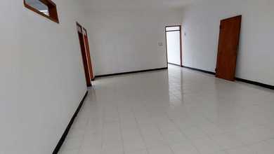 Ruko Di Lantai 2 Disewakan Taman Kopo Indah Dekat Griya