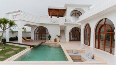 Rumah Elegan di Kelating, Tabanan, 3 KT, LT 443m²