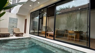 Hunian Mewah di Kawasan Seminyak, Badung, LB 180m², Harga 6,2 Miliar