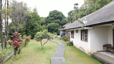 Hunian Elite di Kawasan Arcamanik, Bandung, LB 550m², Harga 37 Miliar