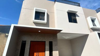 Rumah Eksklusif Luas 66 m2, di Sariwangi, Bandung