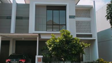 Rumah Sewaan Murah di Summarecon Bandung, Bandung, 4 KT, Harga 75 Juta /tahun