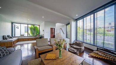 Rumah Modern LT 160 Jual di Seminyak, Badung