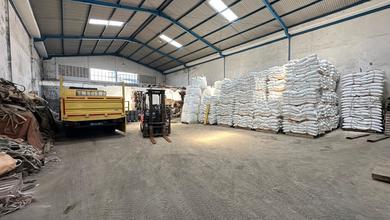 Ruang Usaha Gudang Luas Ada Kantor di Kopo Bandung