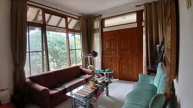 Hunian Elite di Kawasan Setra Murni, Bandung, LB 260m², Harga 4,75 Miliar