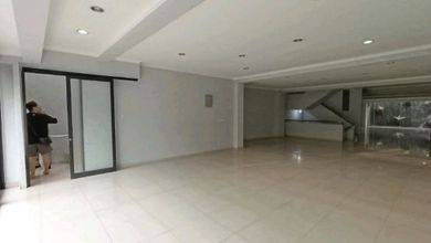 Jual Ruang Usaha Siap Pakai Luas 700m2 di Pasteur, Bandung