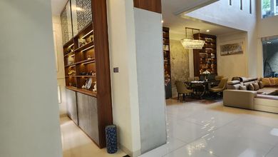 Rumah Area Premium Setiabudi, Bandung - Harga Menarik 4,8 Miliar